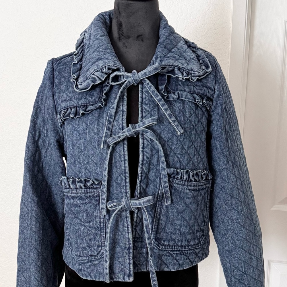 Anthropologie- AVEC LES FILLES Maura Quilted Bow Denim Jacket